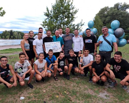 Страхотно празненство за юбилея на треньора по кану-каяк Владимир Генов