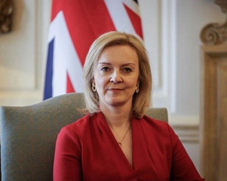Лиз Тръс стана новият премиер на Великобритания
