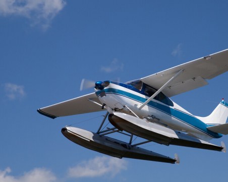 Загинал и девет изчезнали в САЩ след катастрофа с хидроплан