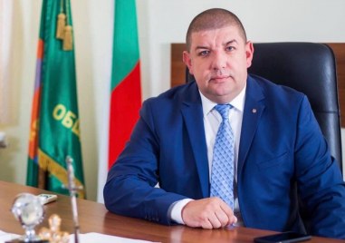 Днес в тези смутни времена на разединение посрещаме паметната дата