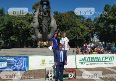 Най добрата българска състезателка в маратона Милица Мирчева и Исмаил Сепунджи