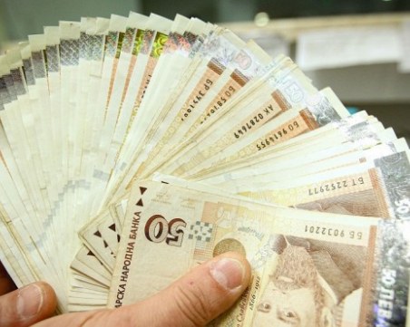 83% от българите смятат, че заплатата им не е справедлива