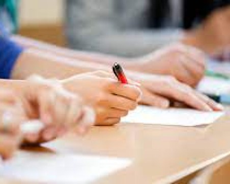 Само двойки на матурите в 27 училища, 3 са в Пловдив и района