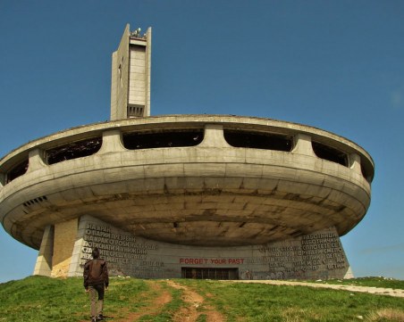 Паметникът на Бузлуджа отваря врати за посетители