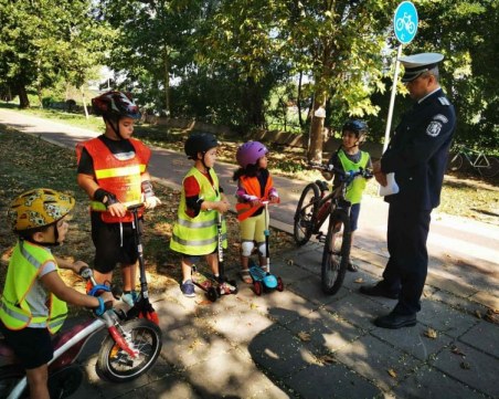 Пловдивски полицаи ще запознават деца с професията си на фестивала 