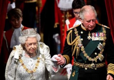 Лидери от цял ​​свят отдадоха почти към кралица Елизабет II която
