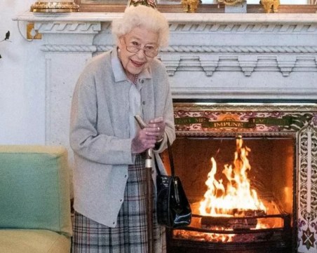 Семейството на Елизабет II се събра в шотландската ѝ резиденция