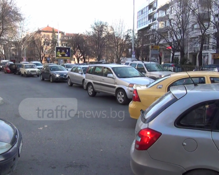 Транспортният ад на Пловдив чука на вратата – започват най-тежките ремонти