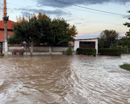 Кметът на Карлово: Трябва да възстановим пострадалите от потопа села