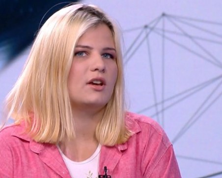 18-годишната Теодора, ударена от мълния в Приморско: Възстановявам се бързо, чудо е за лекарите