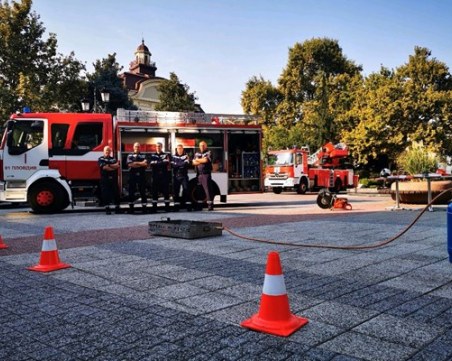 Почитат паметта на загиналите огнеборци от Пловдив в Седмицата на пожарната безопасност