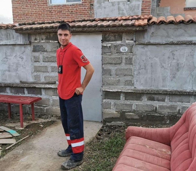 18-годишният Калоян, чието хоби спасява животи: Помагаш ли, трябва да е безкористно