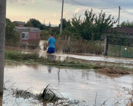 Кабаиванов: Ще намерим транспорт за учениците от наводнените села