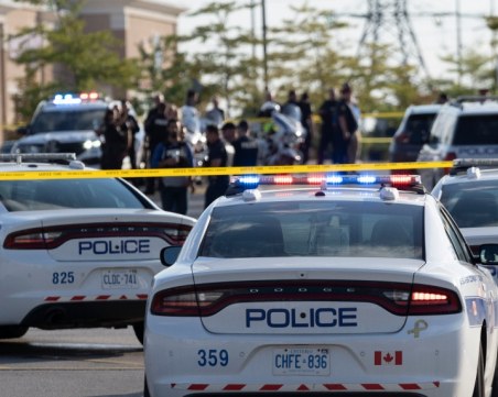 Стрелба в Канада, убит е полицай