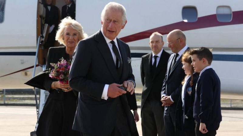 Чарлз III на първо посещение в Северна Ирландия като крал