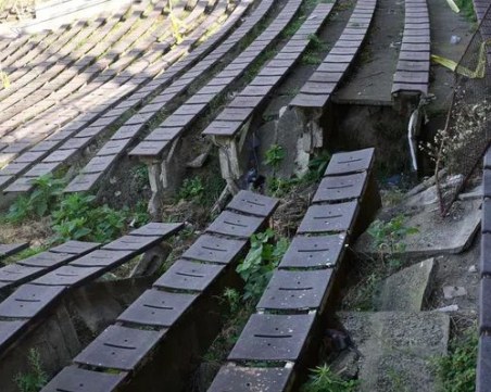 Една от трибуните на ст. 