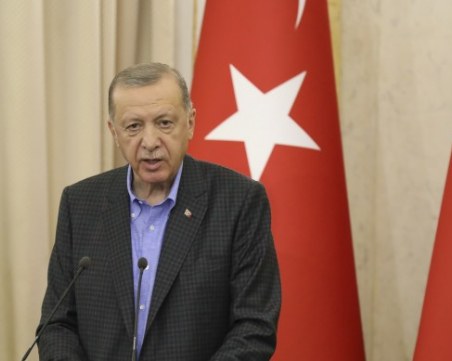 Ердоган скочи на Армения и подкрепи 