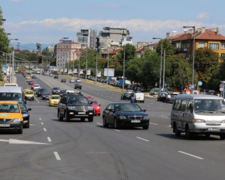 Изумително: 30 000 шофьори са нарушили правилата по бул. 