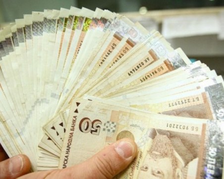 Брюксел: Минималната заплата поне 50% от средната до 2 години