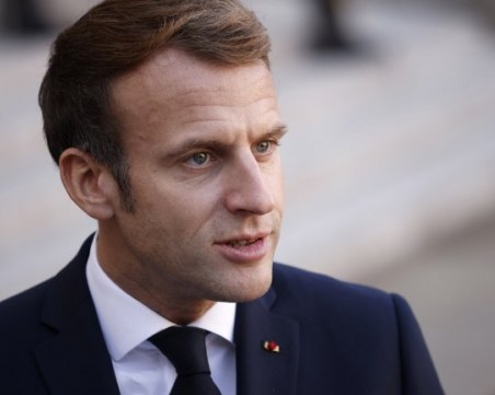 Еманюел Макрон ще присъства на погребението на Елизабет II