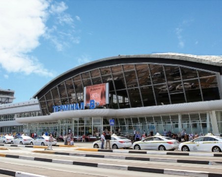 Първи граждански полет в Украйна от началото на войната