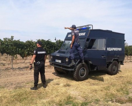 Полиция и жандармерия пази денонощно селата около Септември