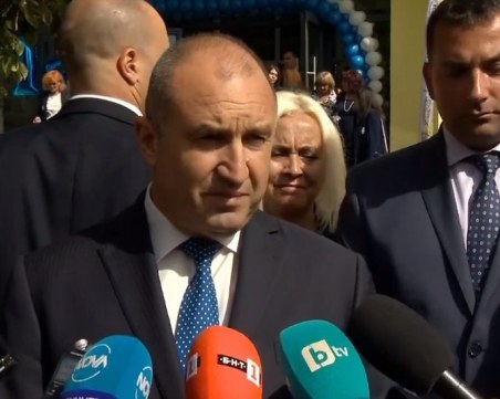 Радев: Образованието трябва да бъде стратегически приоритет