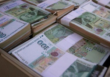 Министерството на финансите и пласирало нов дълг от 2 25 млр