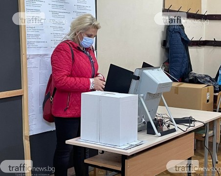 Министър Тодоров: Всички машини за вота се проверяват