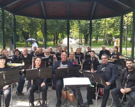 Tържествен концерт по случай Деня на Независимостта в район 