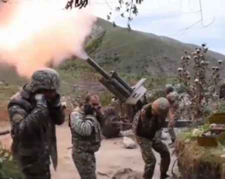 Защо Азербайджан и Армения отново воюват?