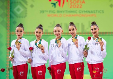 България завърши на второто място в отборното класиране на Световното