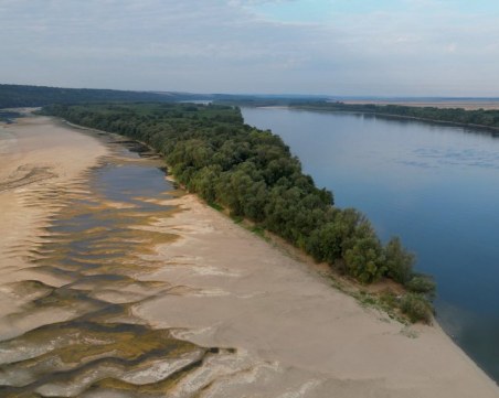 Без ферибот заради пресъхналия Дунав