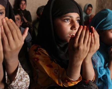 ООН призова талибаните в Афганистан да пуснат момичетата на училище