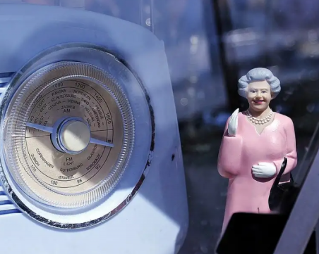 Светът очаква порой от киберизмами покрай погребението на Елизабет II