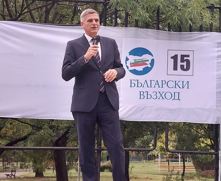 Стефан Янев: Да работим за опазване и развитие на собствената си държава
