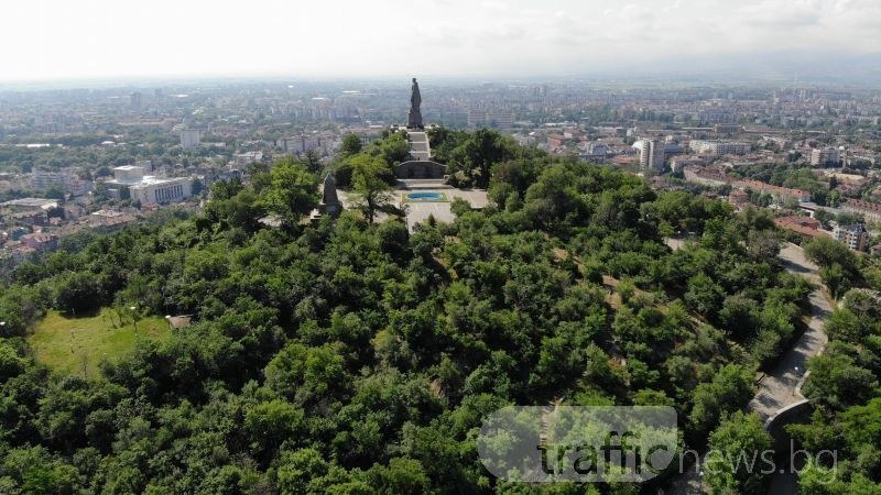 Заради лошото време: Отменят Пътят към върха в Пловдив, местят събития на закрито