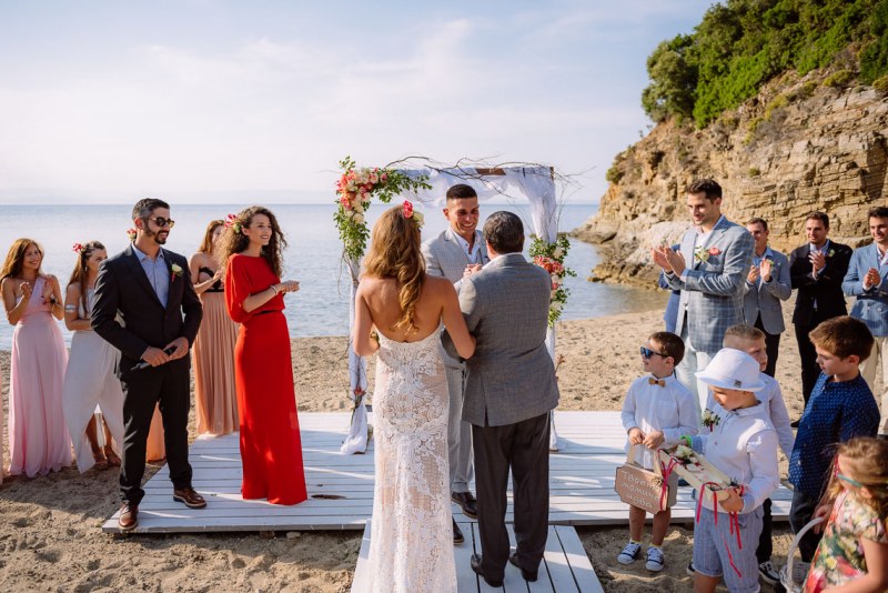 Гърция с рекордни печалби от сватбен туризъм