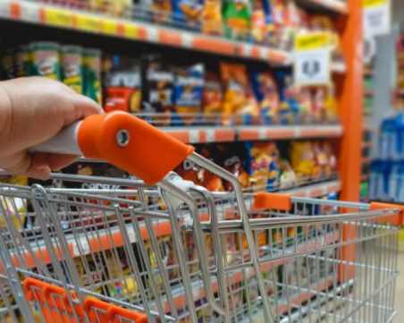 Изследване: Покачването на цените - най-голямата реална заплаха за българите