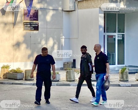 Отвеждат в ареста сириеца, въртял канала за трафик на мигранти