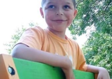 9 годишният Марти Станев от Пловдив има нужда спешно от още