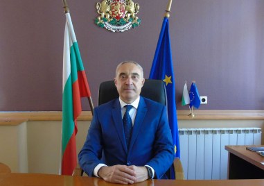 Областеният управител на Пловдив поздрави гражданите по случай Денят на