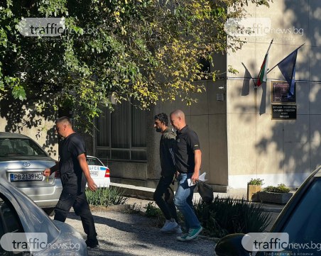 Повдигнаха обвинение на сириеца и още четирима, въртяли канала за трафик на мигранти