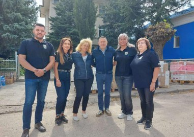 Екип от община Родопи замина  към Карлово за да  предостави хуманитарната помощ