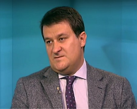 Политолог: Поведението на Радев е противоречиво още от началото на войната в Украйна