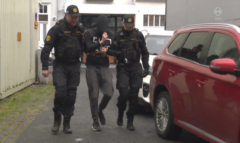 Арестуваха четирима заподозрени в подготовка на атентати в Исландия