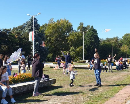 Стотици пловдивчани се включиха в прекрасен празник край Братската могила