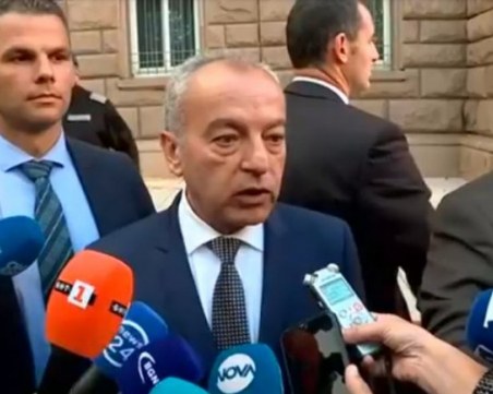 Донев свиква Съвета по сигурността към премиера по повод конфликта в Украйна