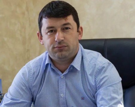 Кметът на Годеч преследва с километри трафиканти на мигранти