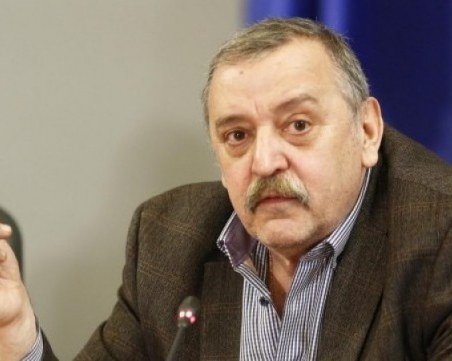 Проф. Тодор Кантарджиев: Вече може да си отдъхнем от COVID